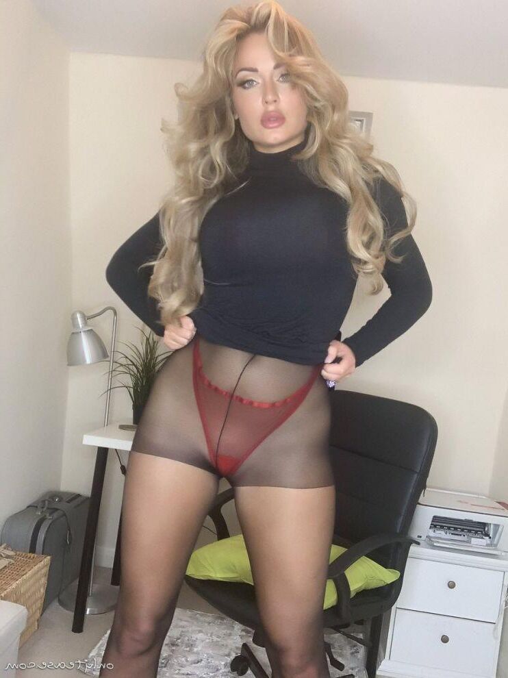FOR NYLON LOVERS 