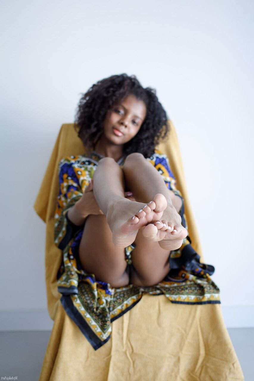 Suki Sexy Feet