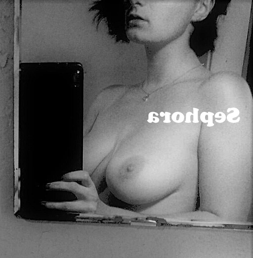 Cute teen slut homemade amateur pics Real amateur pics