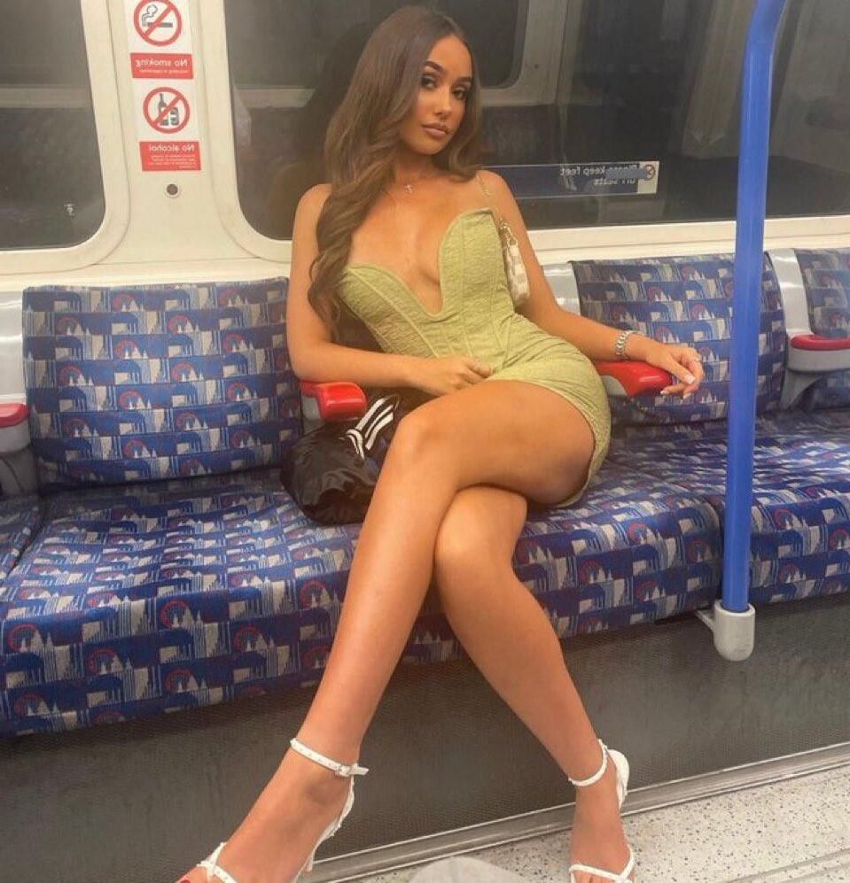 Jambes croisées