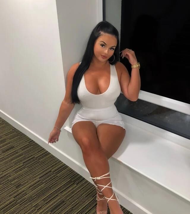 Jambes croisées