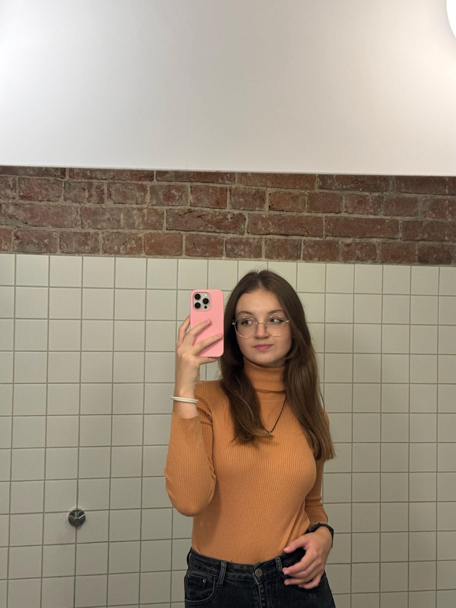 Filles non nues mixtes