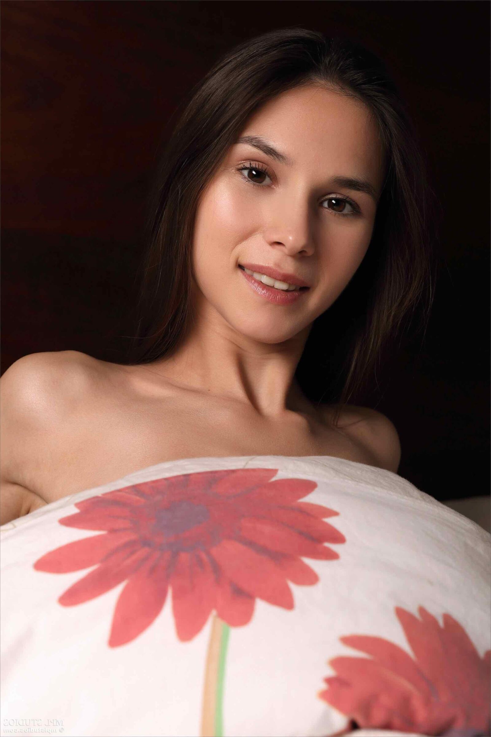 Mplstudios Leona Mia versteckte Wahrheiten
