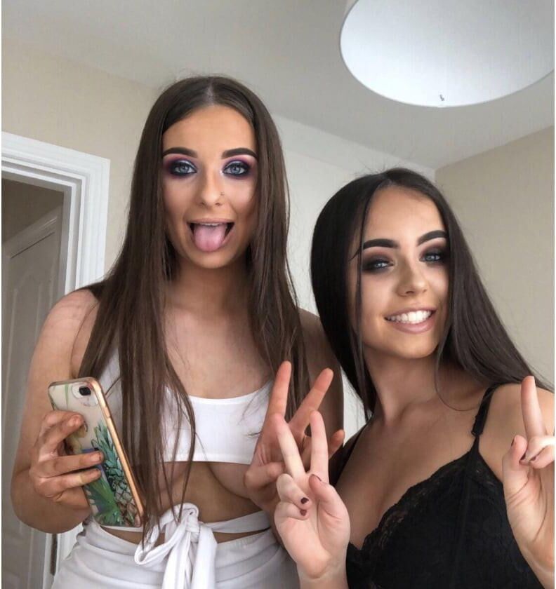 Unterboob -Chavs
