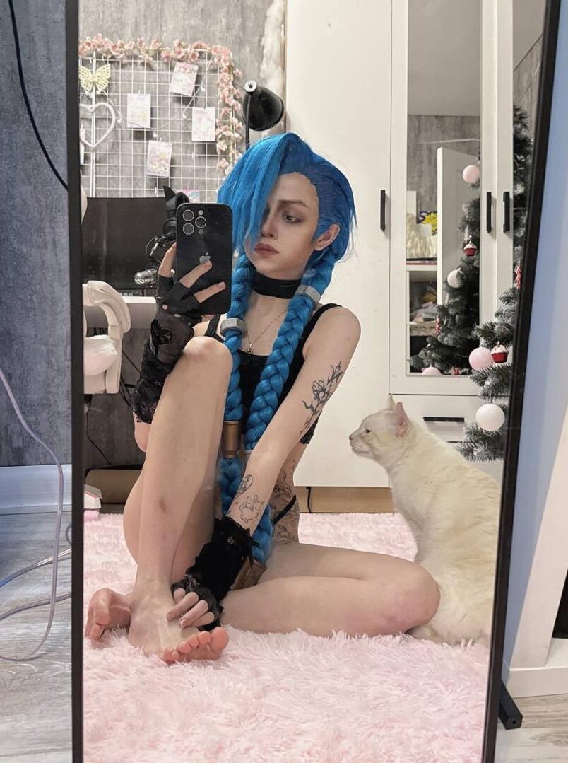 Bibsyes cute feet