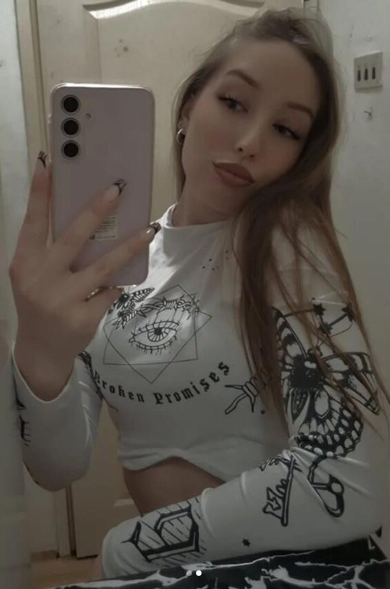 Serbian tight teen Guzata uska klinka 