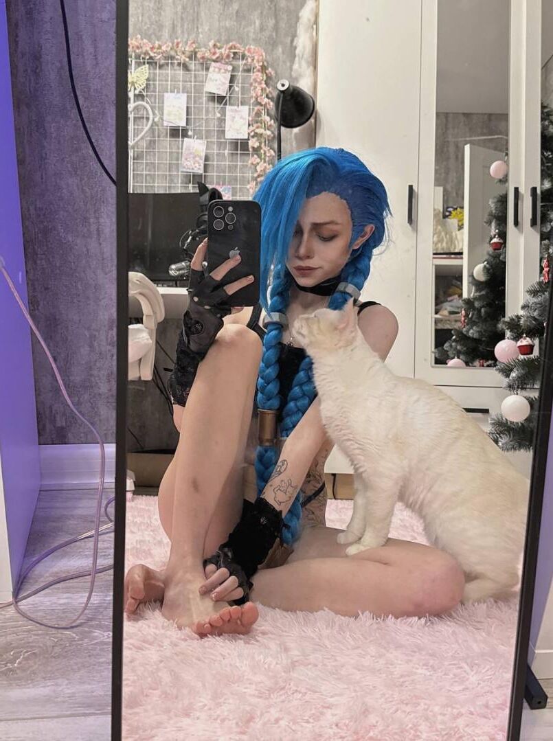 Bibsyes cute feet