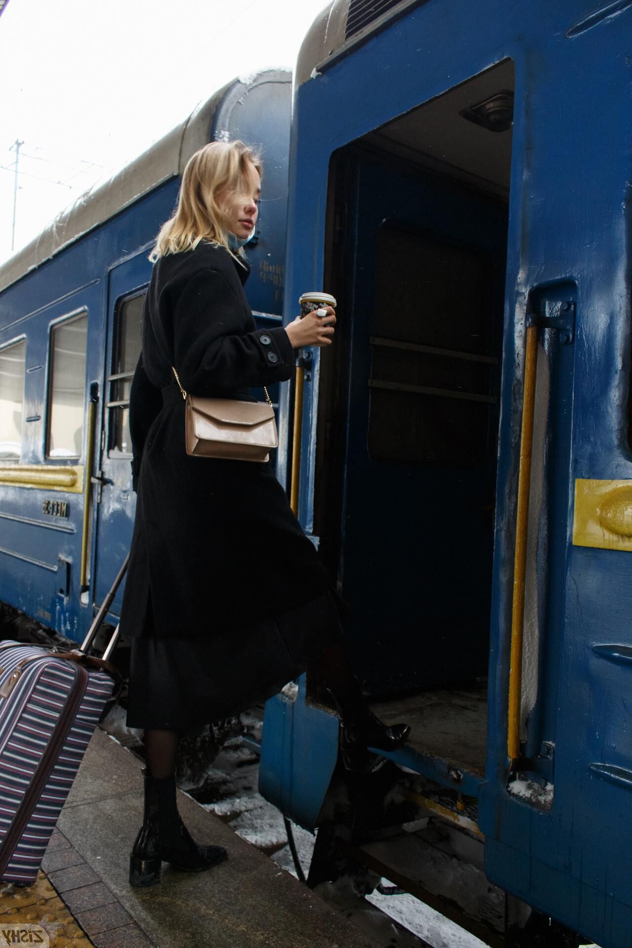 Adolescent et ses collants