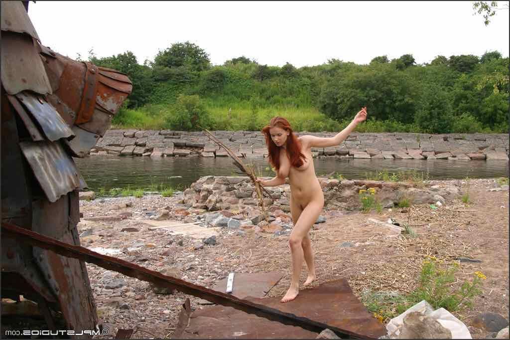 Mplstudios Barbera le nudiste