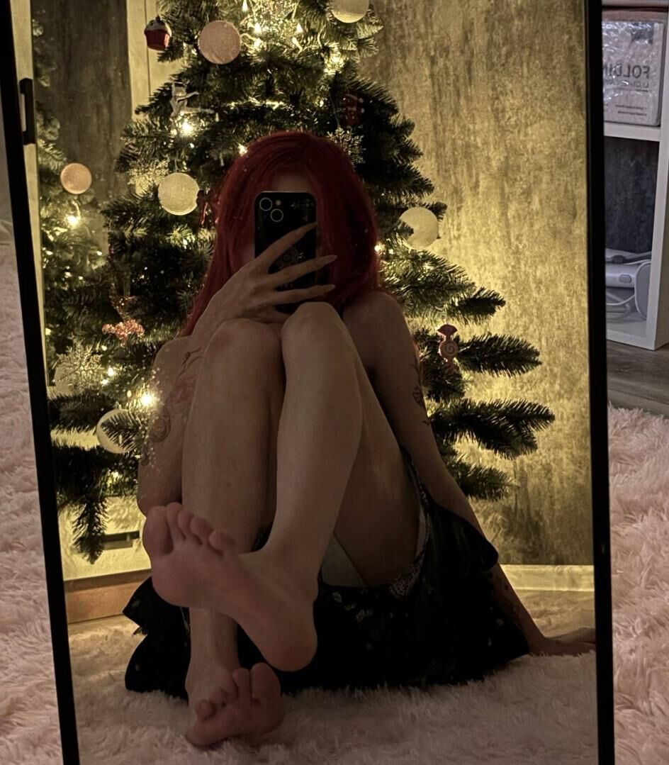 Bibsyes cute feet