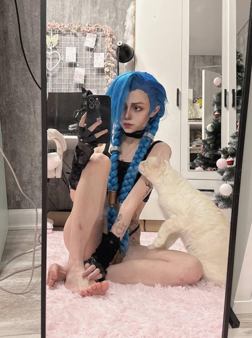 Bibsyes cute feet