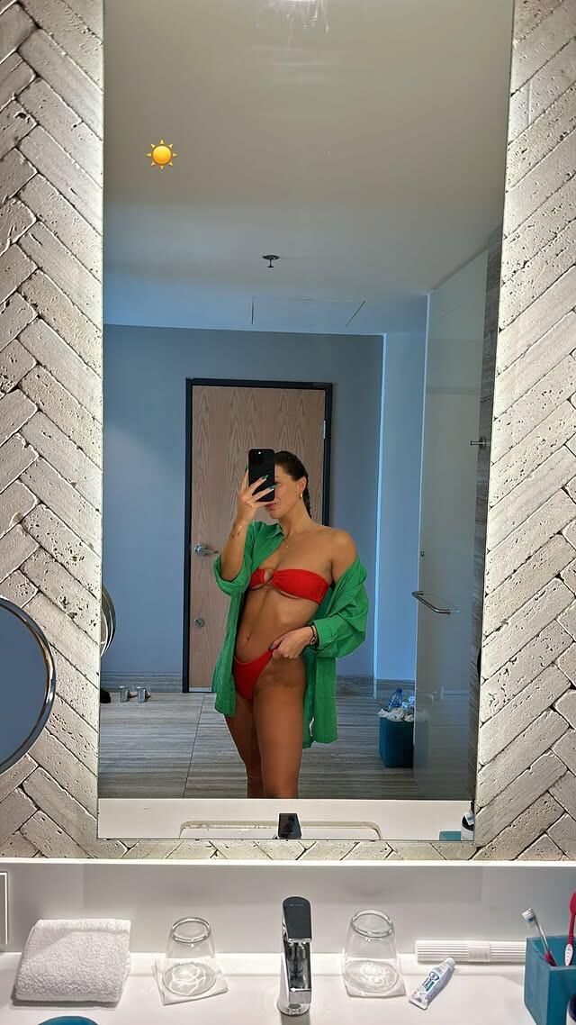 Bikini Teens 