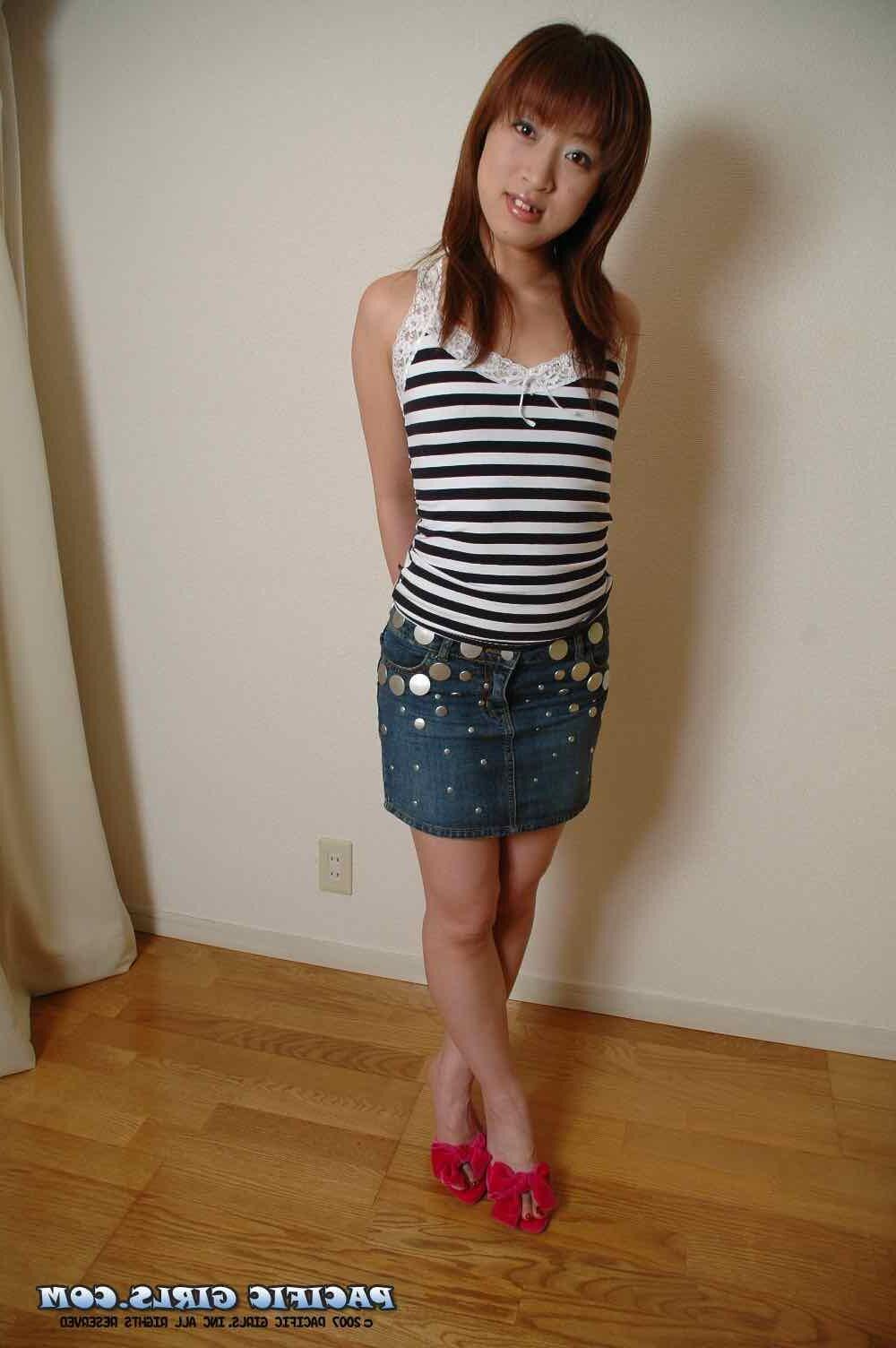 Pacificgirls Aika noir et blanc
