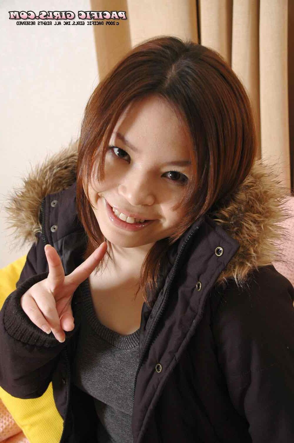 Pacificgirls Satomi déshabillée est le meilleur