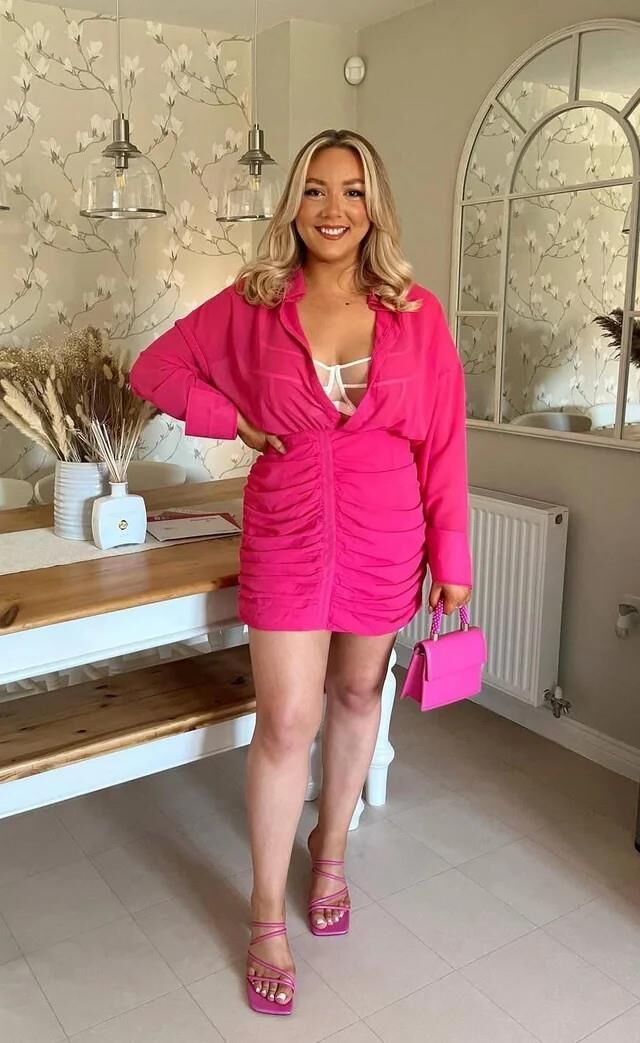 Girls in Pink 