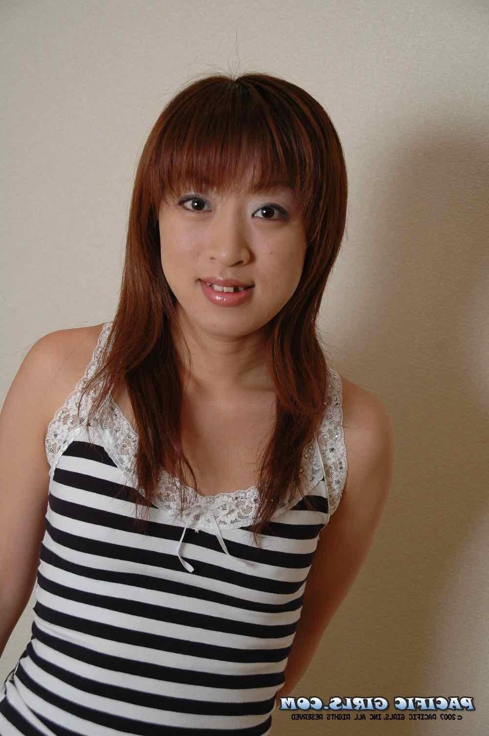 Pacificgirls Aika noir et blanc