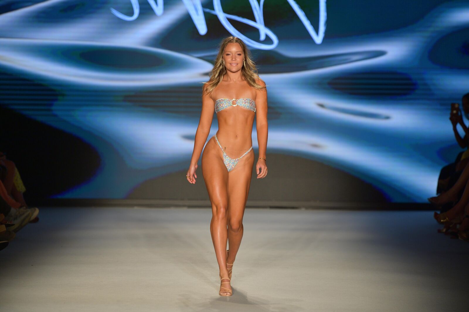 Olivia Ponton Vdm The Label Layway à Miami juillet,
