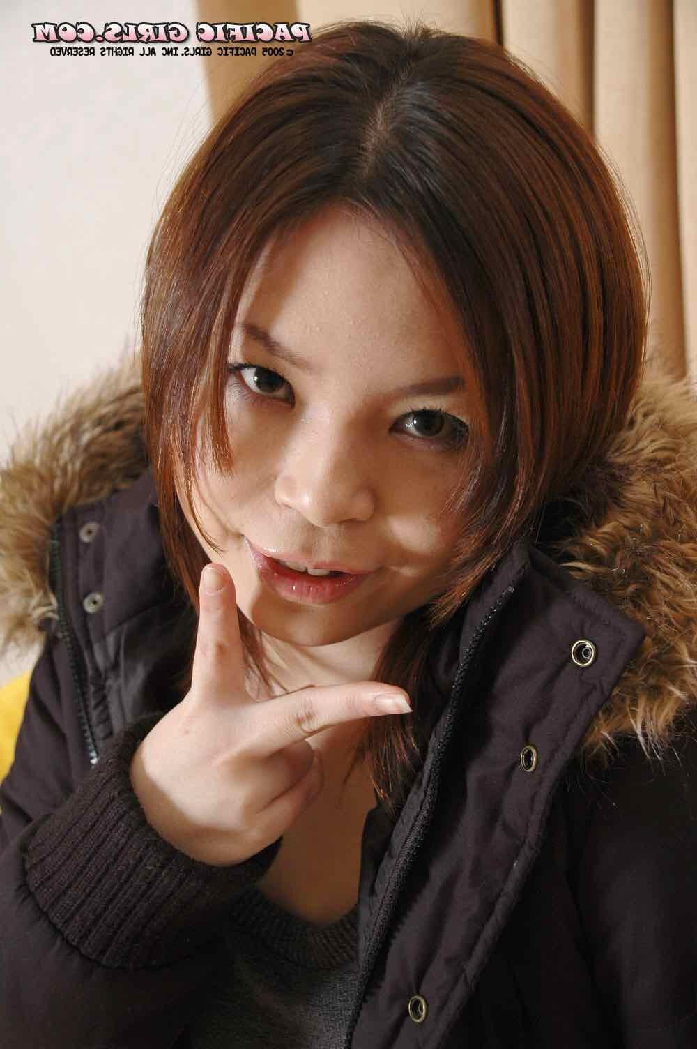 Pacificgirls Satomi déshabillée est le meilleur