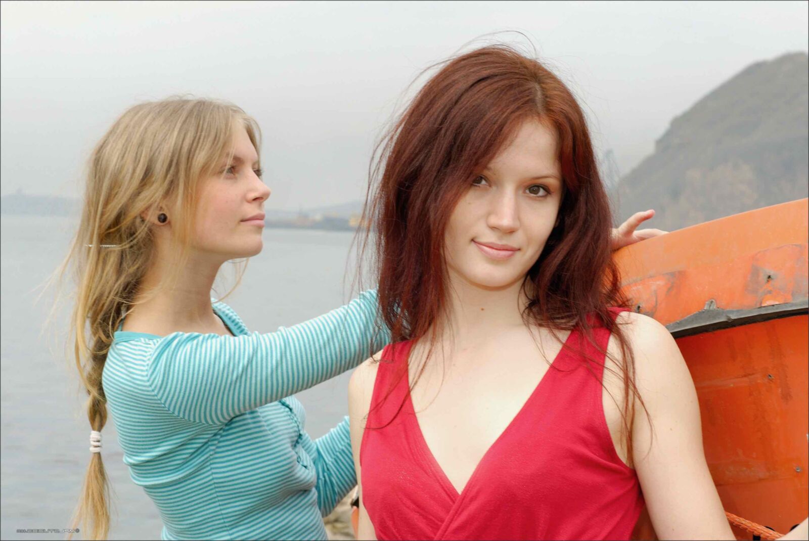 Mplstudios Yalena et Camille Cartes postales du bord (NN)