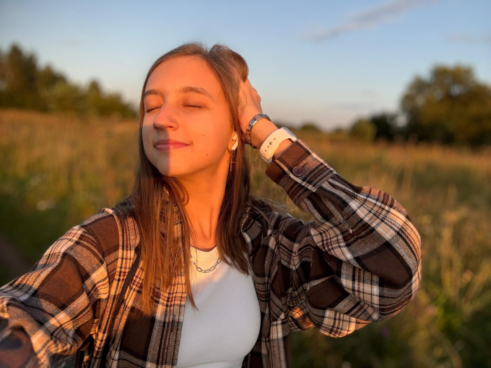 Не обнаженные дочери смешаны