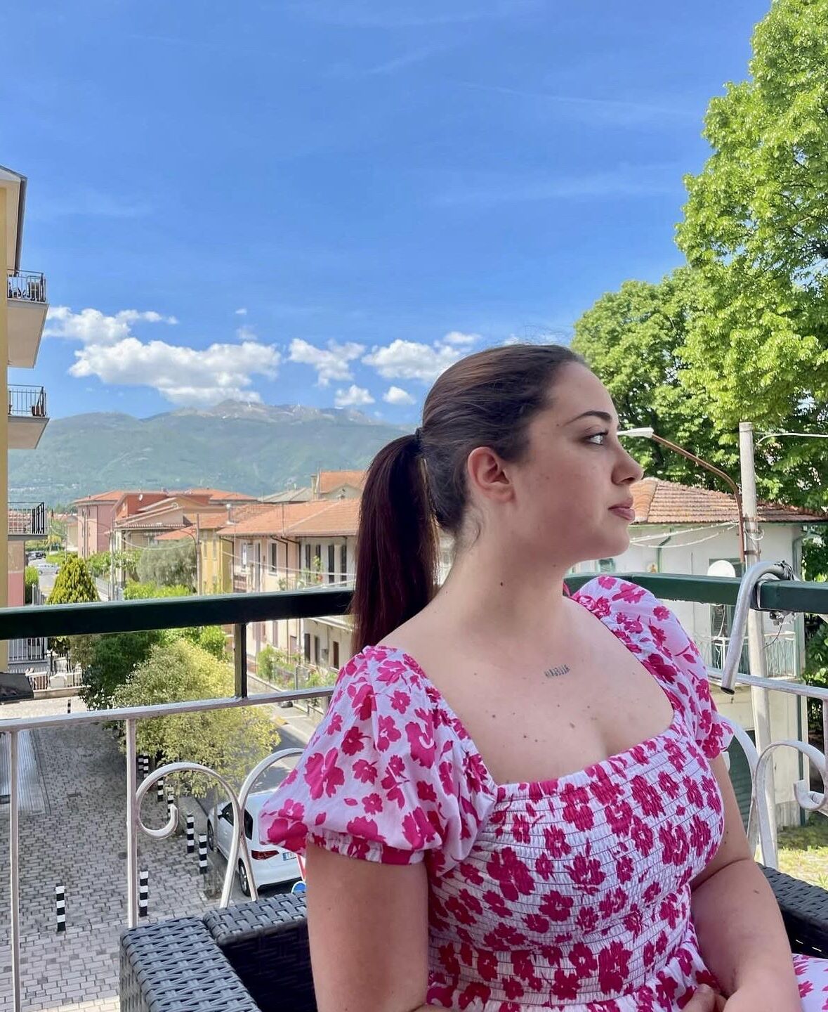 Elisabetta Very Sexy Italian BBW Girl with Curly Hair and Big Bu