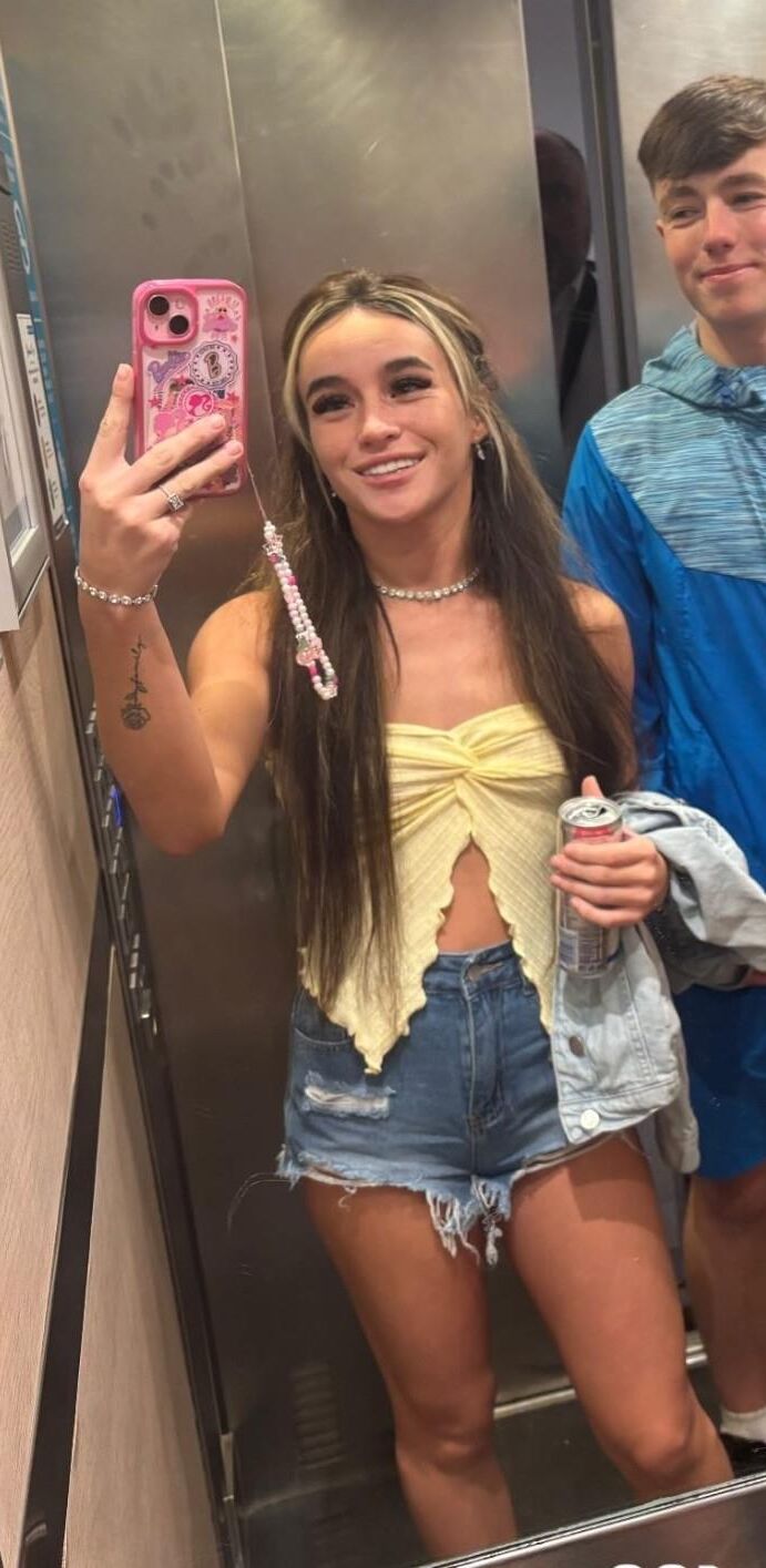 Leah budding teen gym obsessed wankDOLL belongs on pornsites