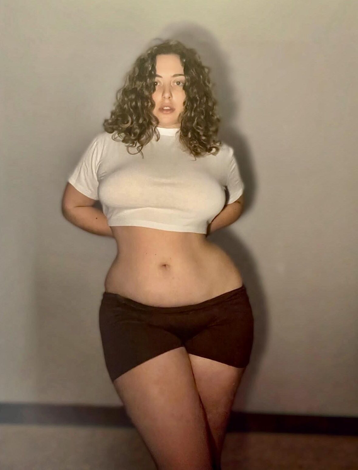 Elisabetta Very Sexy Italian BBW Girl with Curly Hair and Big Bu
