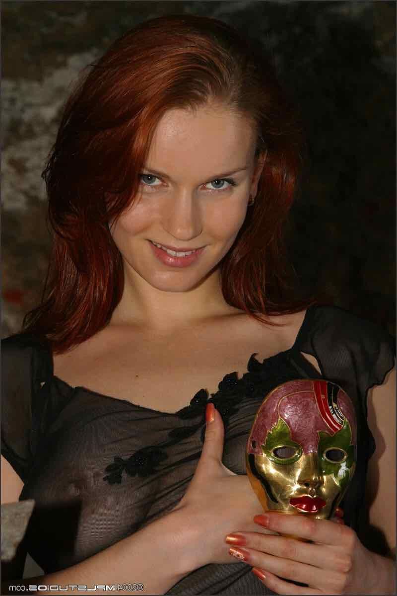 MPLStudios BARBERA Mask