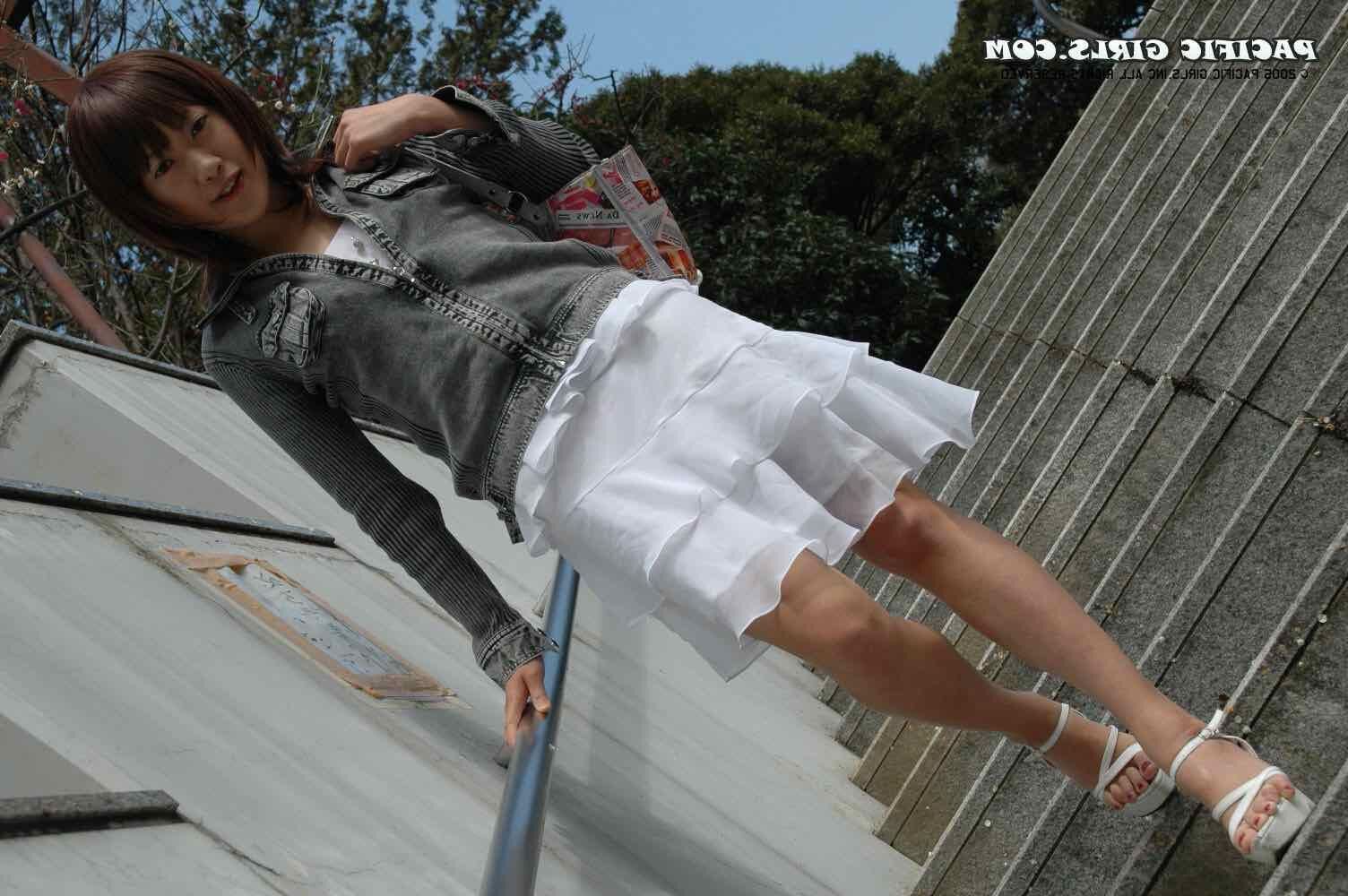 Pacificgirls Madoka depois de fazer compras
